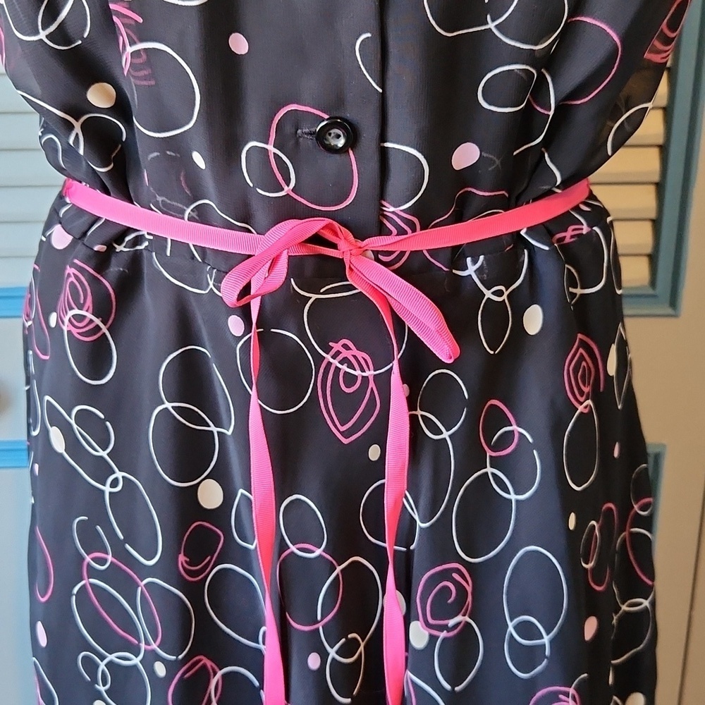 Scarlett Black Sleeveless Dress with Pink Ribbon - Picture 4 of 12